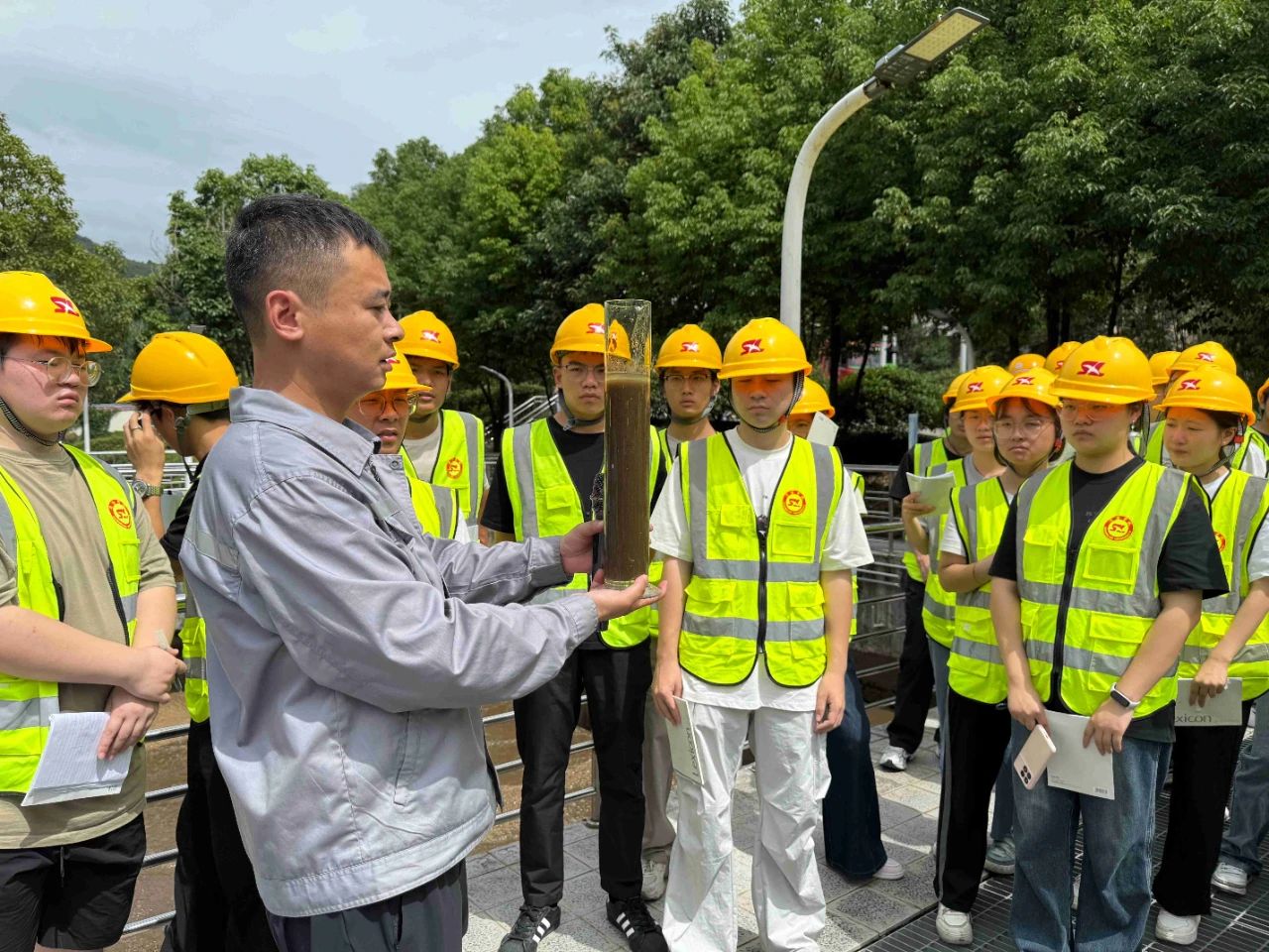 社会责任｜水环境公司发展“党建引领促发展 3868la银河总站教育共成长”公家盛开日活动