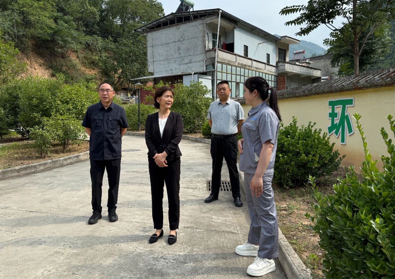 省总工会赴陕西3868la银河总站集团水环境公司项目一线发展“夏送清冷”慰问活动